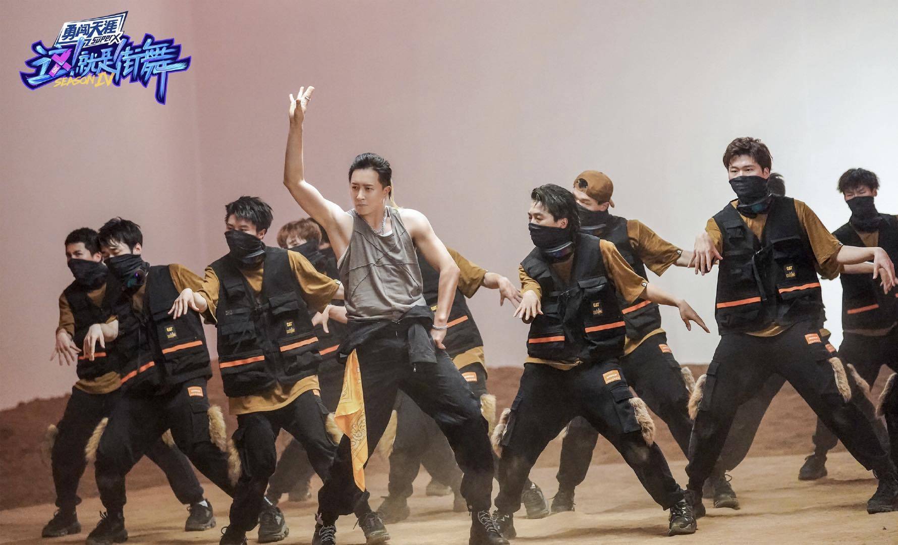 《街舞4》韩庚为什么总是"让"着王一博,"压"着刘宪华?_舞蹈