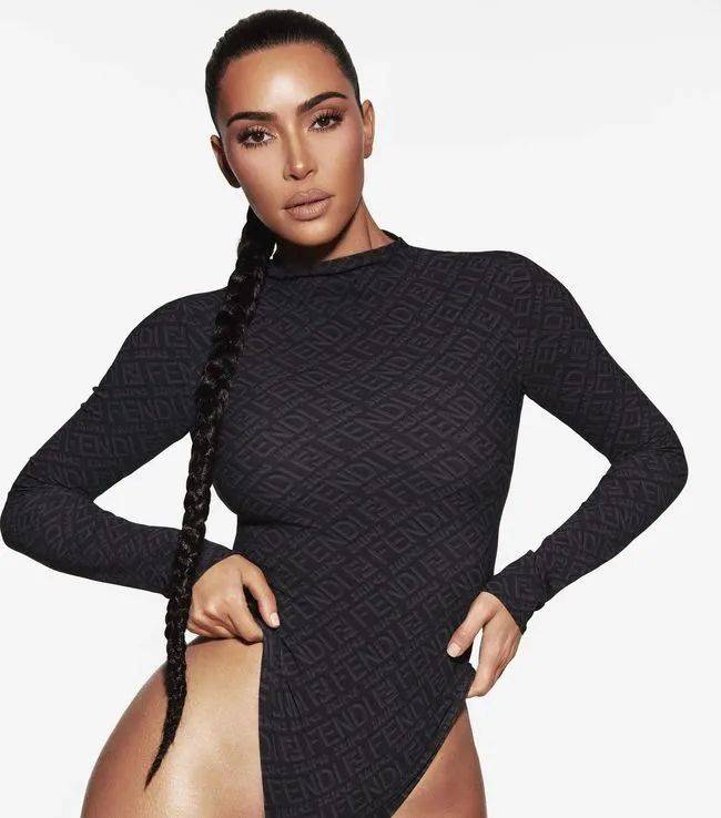 设计芬迪与金·卡戴珊合作新系列