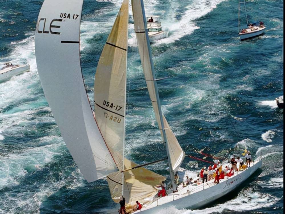 原创坐拥1500万股特斯拉股票每年花几亿玩帆船还有一架私人战斗机