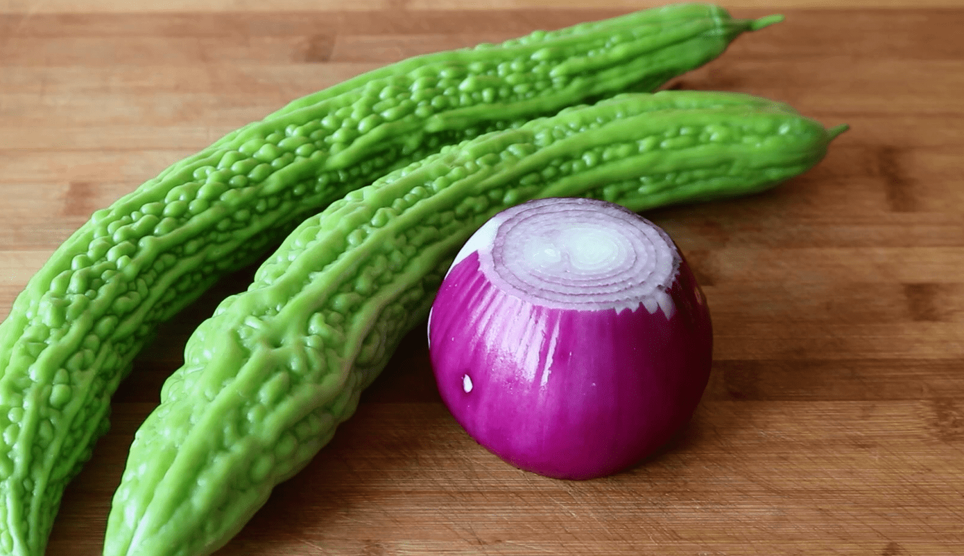 苦瓜凉拌洋葱的做法清淡又开胃喜欢快试试吧家人都爱吃