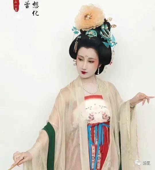 仙女姐姐高糊也挡不住刘亦菲这绝美氛围啊！而且还后继有人了…