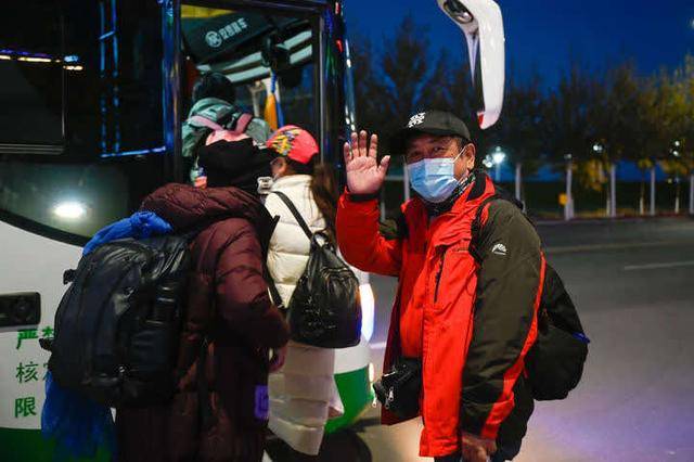 收获|滞留额济纳旅游专列开启，这些人收获了难以忘怀的特殊经历