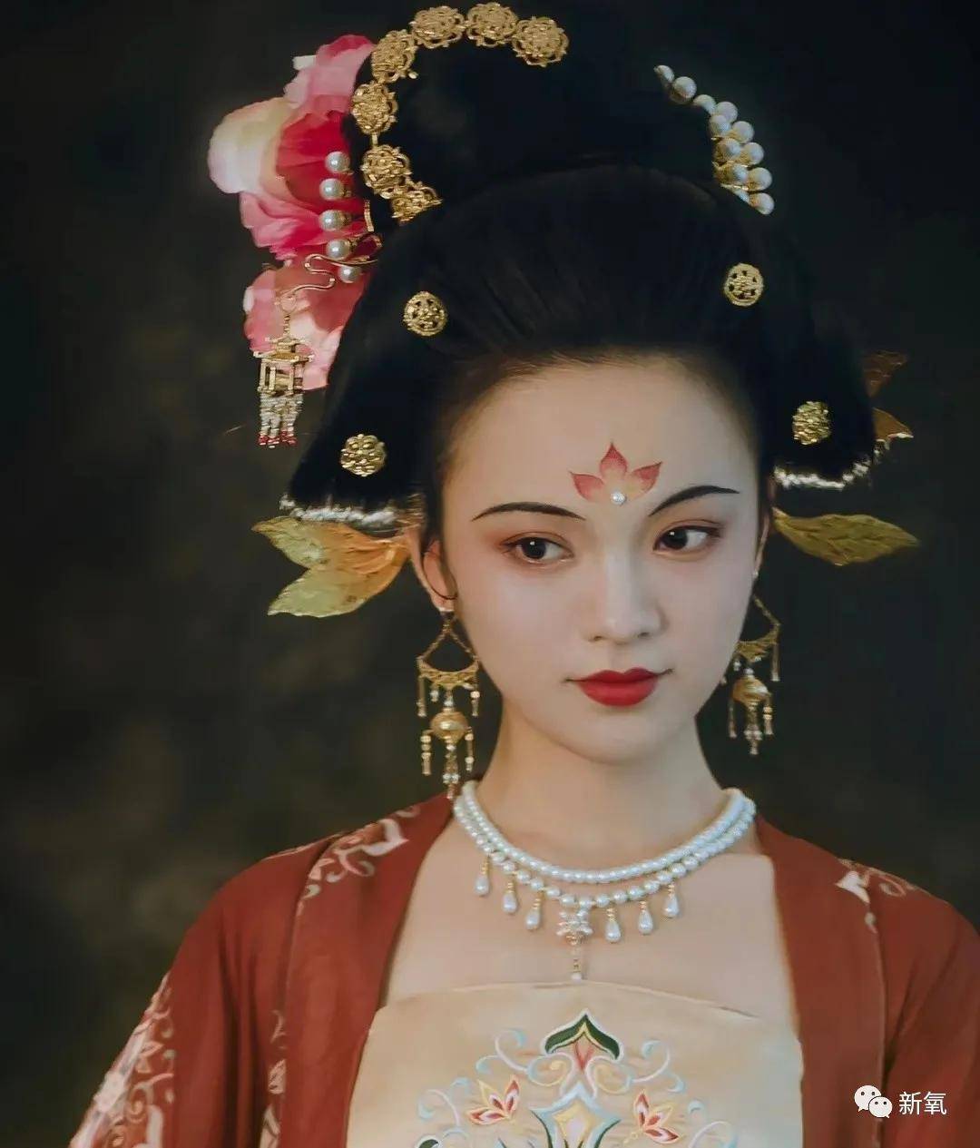 仙女姐姐高糊也挡不住刘亦菲这绝美氛围啊！而且还后继有人了…