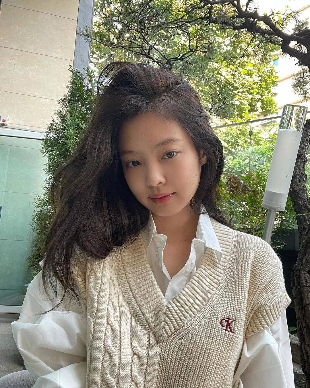 发型圆脸女孩的本命发型，赵露思早就玩明白了！