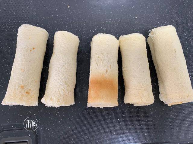 做法|最近孩子迷上它，早餐宵夜都要吃，柔软焦香还拉丝，5分钟就搞定
