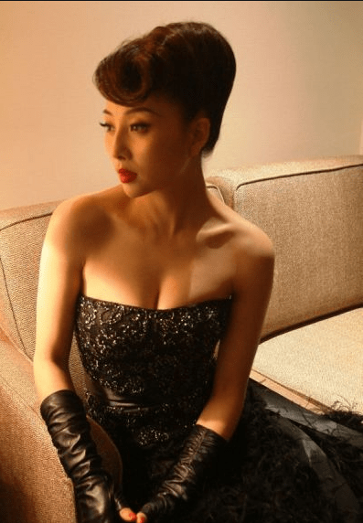 殷桃 实力派女演员殷桃,40岁后,少女感更加明显了