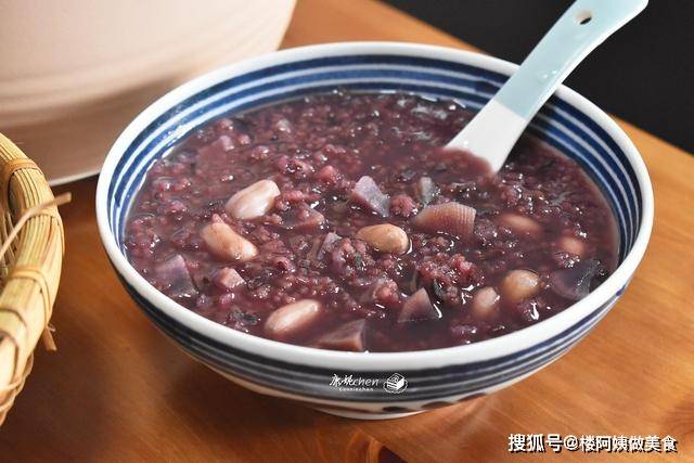 杂粮|晒我家早餐,蒸一锅杂粮当主食,花钱少对肠胃好,全家人都爱吃