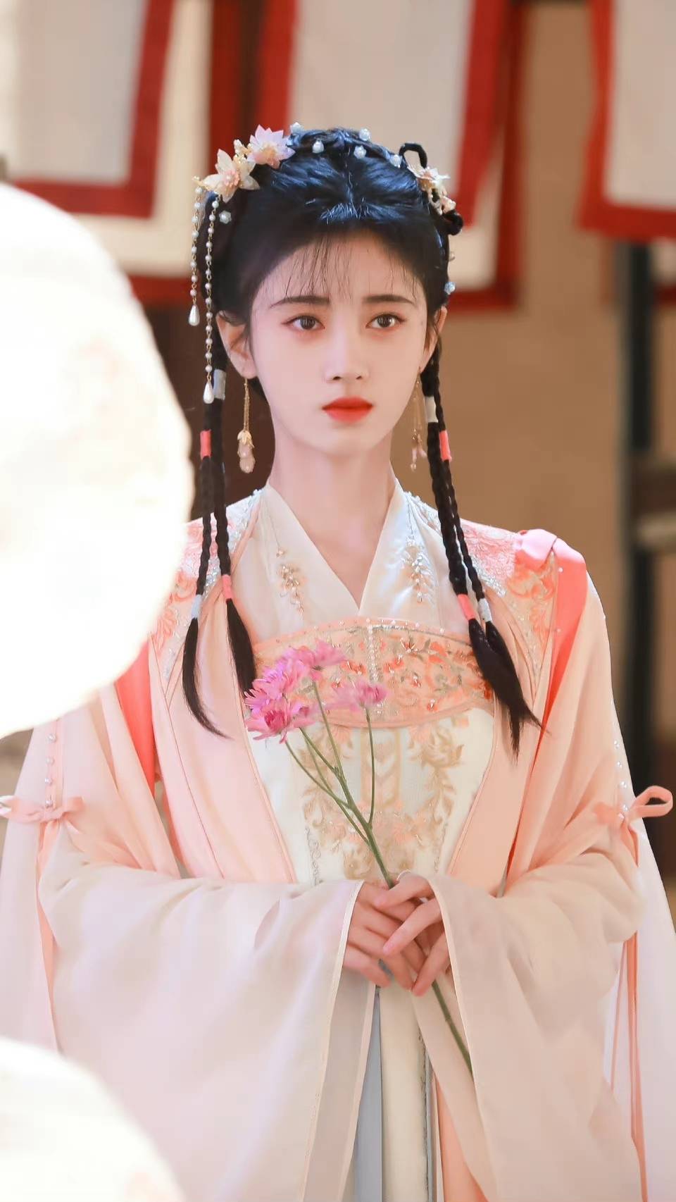 公主 鞠婧祎新古装公主造型，美得不可方物