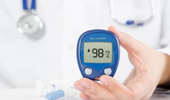 进行|血糖升高，身体会给出5个反应，请稳住血糖