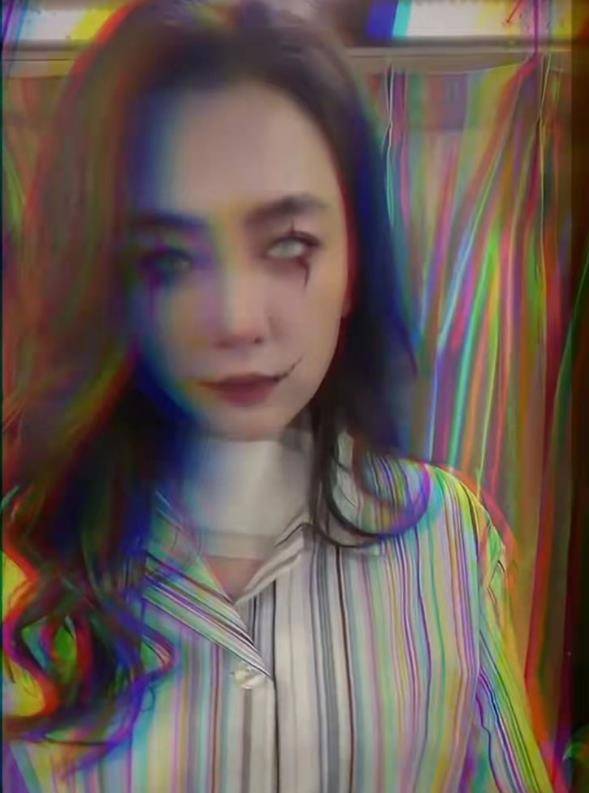 女王万圣节女星造型惊艳！毛晓彤魔女张嘉倪天使，赵雅芝化身霸气女王