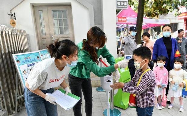 进行|幼儿园入学条件有多严格？家长听到后纷纷表示：这学期还是不去了