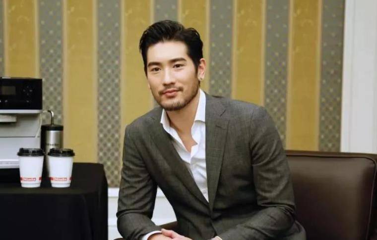 中宣部|四大卫视台被广电约谈，芒果、蓝台首当其责！疯狂造星还能撑多久