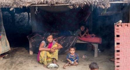 尼泊尔晚上温度这么低，穷人连墙都没有，是怎么睡觉的？