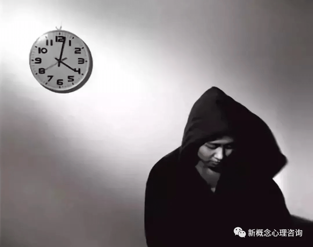 到了中度抑郁以后,患者的悲观失望情绪进一步加重.