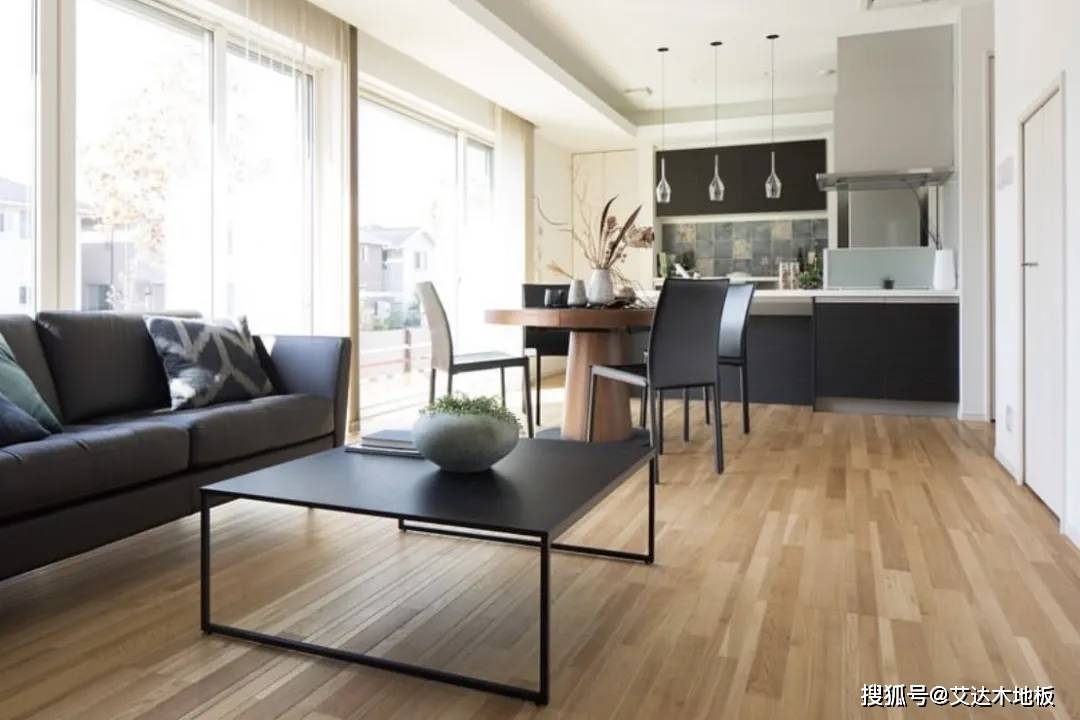 同款地板装修案例 d0d44f7b7ffa42ffadee18178fb85b5a.jpeg