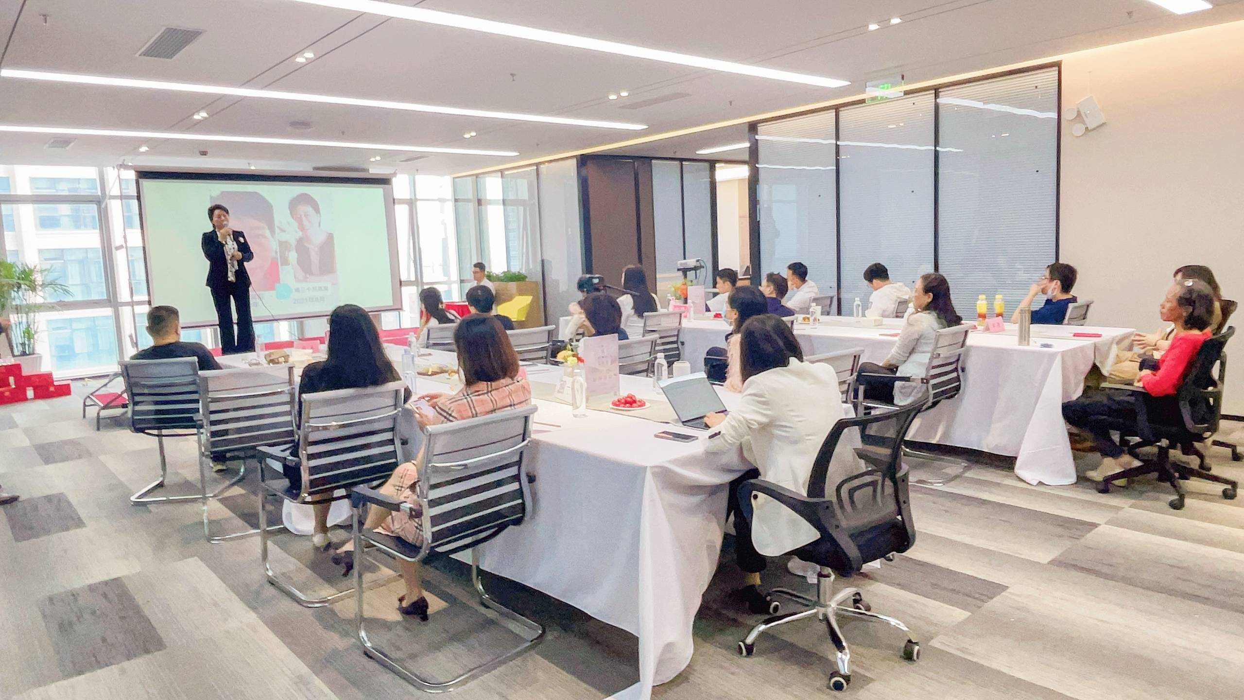 领跑新投资 燕窝新文化|一片爱鲜炖燕窝沙龙会圆满举行_养生