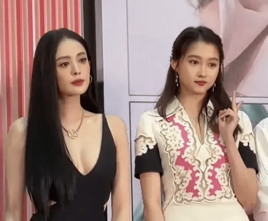 黑色关晓彤和娜扎同框，小5岁却被吊打，这些年她被造型师害苦了！