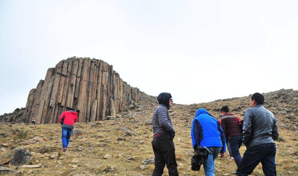 内蒙古现2亿年前石条山，0元门票，太过低调少有人知