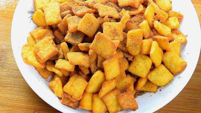 制造|教大家做米饭小零食！香辣酥脆，越嚼越香，越吃越想吃！喜欢试试