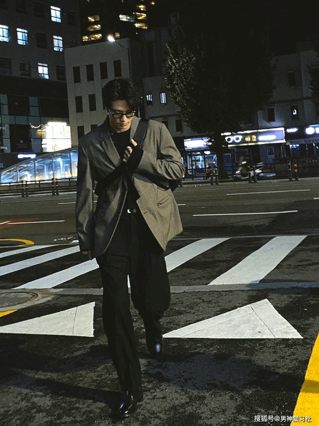 颜色 颜值与温度共存！少年感风格穿搭的男生是最讨人喜欢的