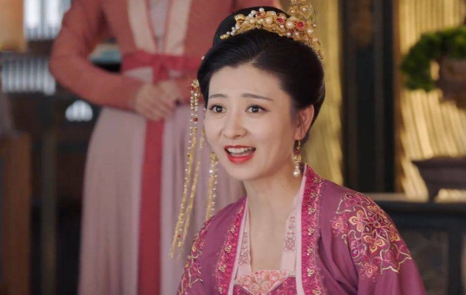 李府|鞠婧祎新剧又“扑”了，豆瓣开分仅4.3，只怪她的古装实在太美了