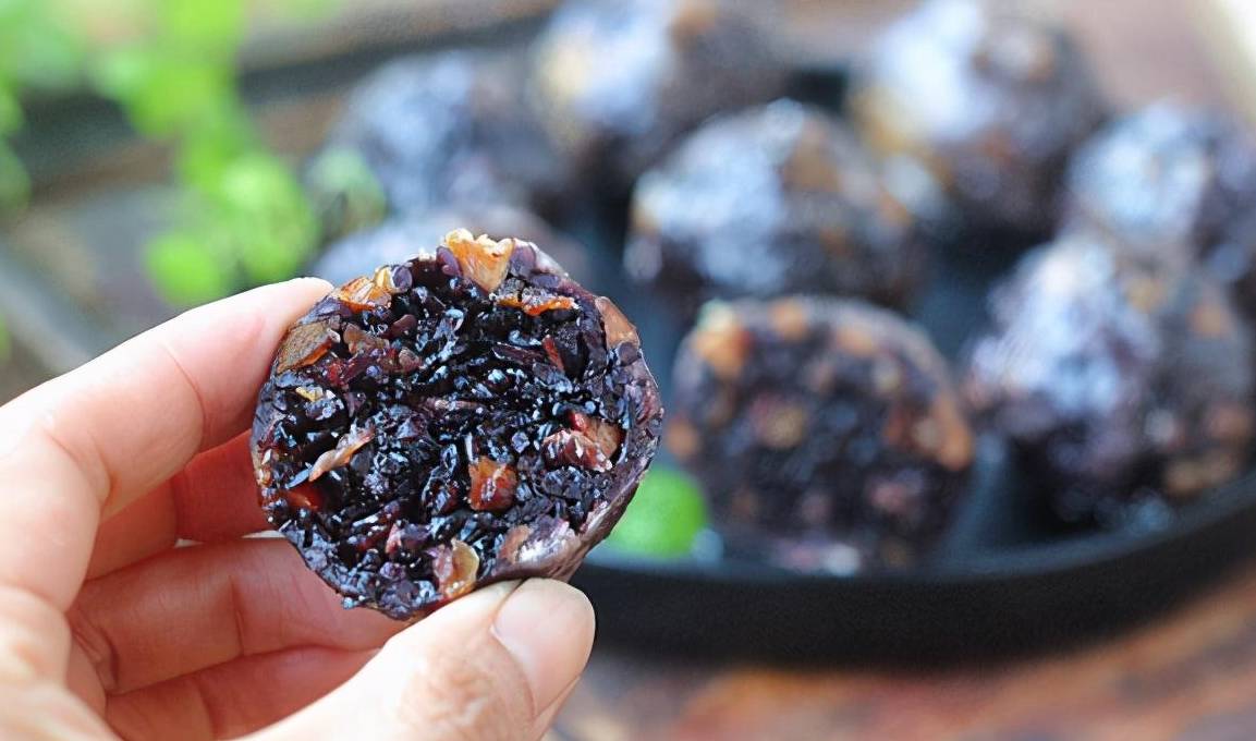 做法|天冷,包子馒头靠边站!早上多吃它,锅中一蒸,晶莹剔透香喷喷!