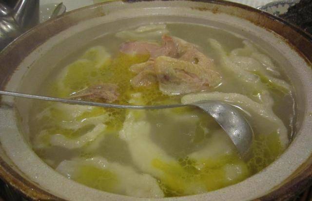 什么炖鸡汤下奶 19978b25e1404ca9b78199afac05c4af.jpeg