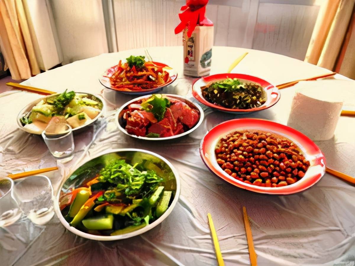 原创去饭店吃饭这6道下酒菜一定要点经济实惠全是老酒鬼的最爱