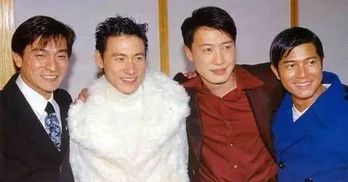 周星驰|他活了107岁，捧红刘德华周润发周星驰，一生捐了47亿、3万座楼！