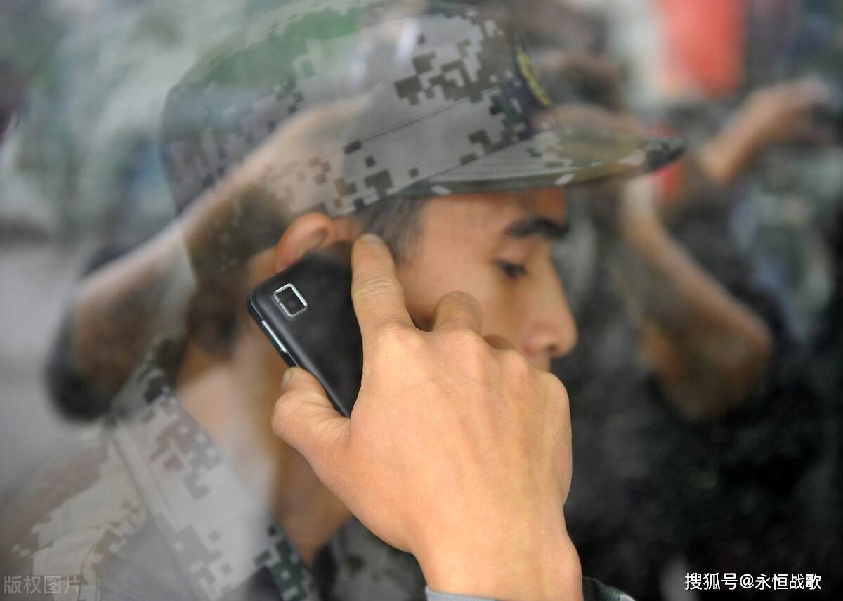 当兵时,如果不懂得正确用手机,可能会后悔