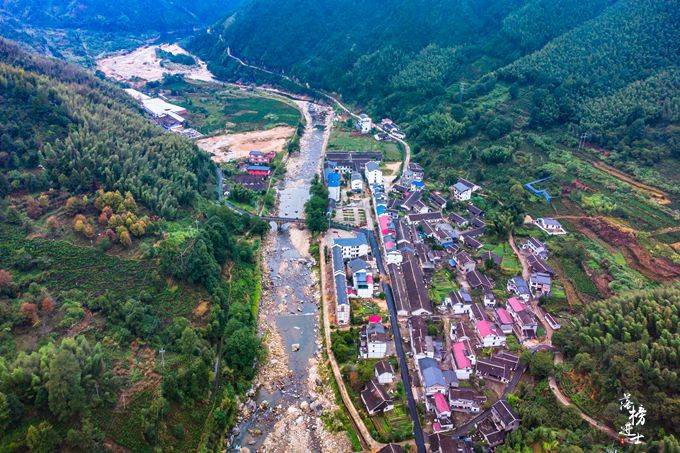 美图|江西上饶武夷山下有一座篁村，拥山抱水，环境优美，却鲜为人知