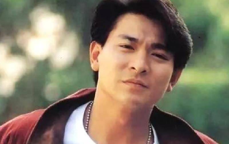 英雄|时隔17年再度合作，刘德华与范伟献唱歌曲，新片将在11月份上映