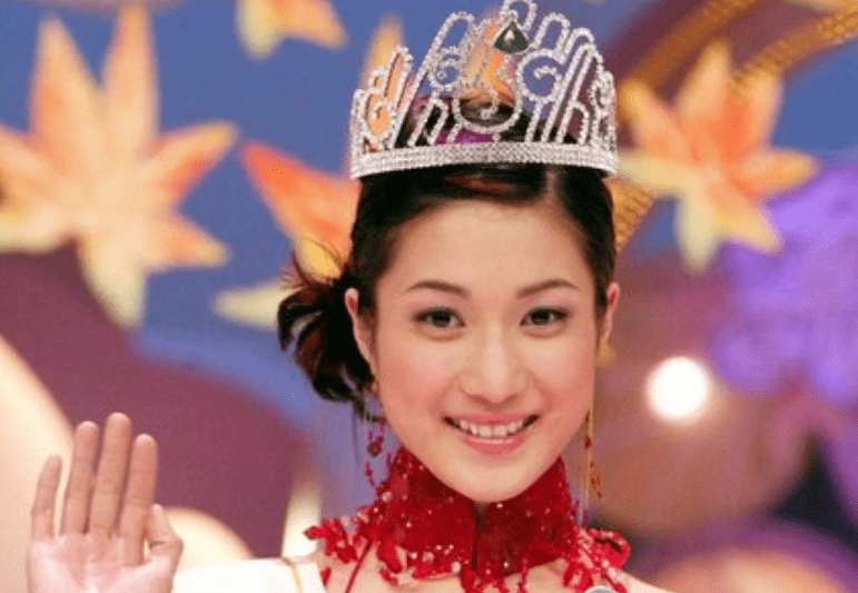 因为|为请她拍戏,导演把整个剧组搬到她家附近,却从来没人说她耍大牌