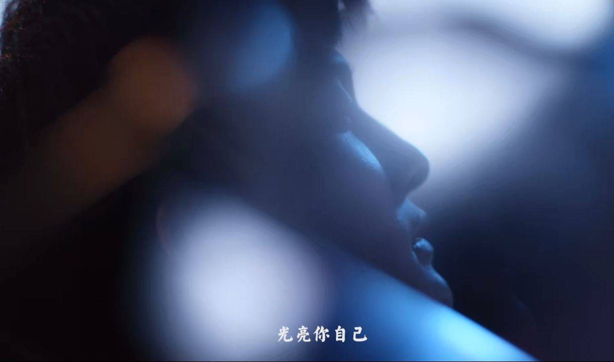 新歌|周深的新歌《光亮》我听了，说说我的看法吧！