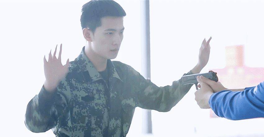 因为|下一年待播剧官宣，杨幂一人占了3部，这是要“霸屏”的节奏吗？