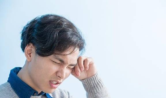 肾脏|这5个“症状”出现时，或许是在“提醒”你，肌酐有些“升高了”