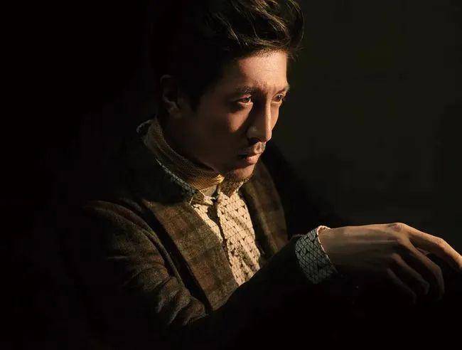 角色|16年了,才发现他竟然是这样的多面人!