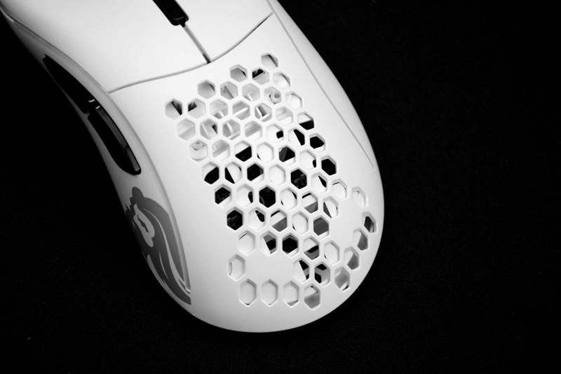 奥丁无线版来了,对标狗屁王2代,GLORIOUS MODEL D WIRELESS开箱