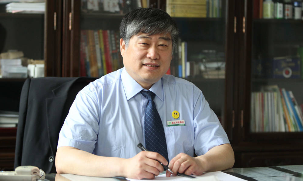 第三位:李文杰(漱玉平民大药房连锁股份有限公司董事长)公开资料显示