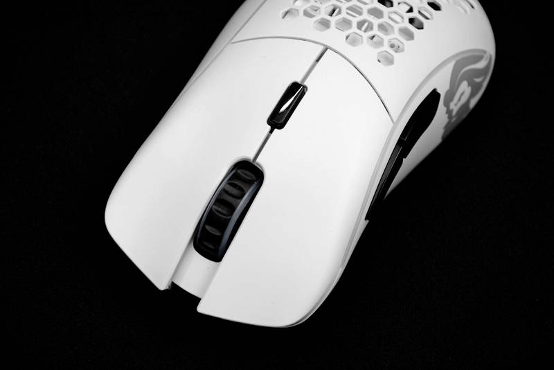 奥丁无线版来了,对标狗屁王2代,GLORIOUS MODEL D WIRELESS开箱