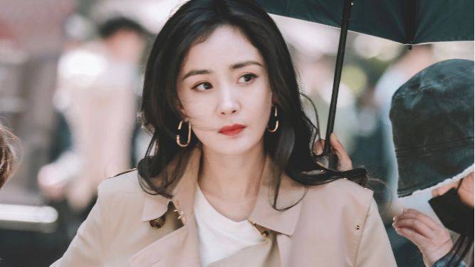 因为|下一年待播剧官宣，杨幂一人占了3部，这是要“霸屏”的节奏吗？