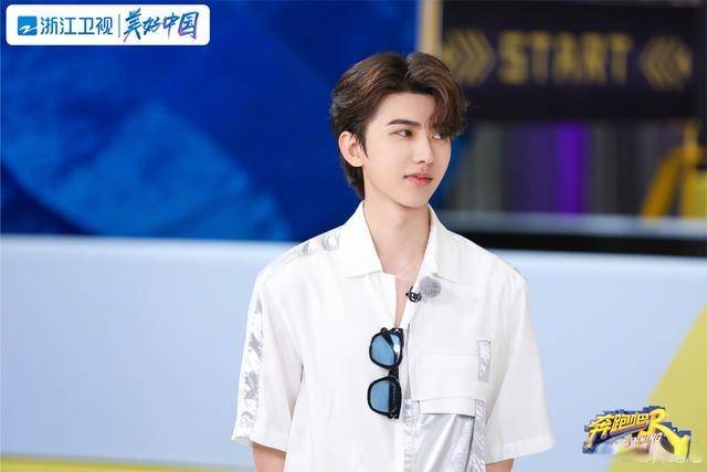 邓超|《奔跑吧》新一季李晨与邓超“梦幻联动”，可把粉丝们给激动哭了