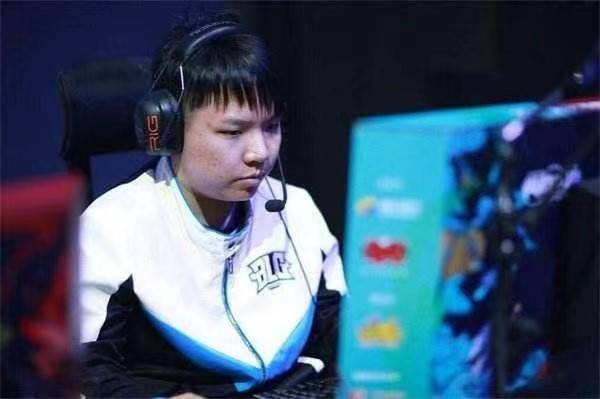 flagEDG强势夺冠，打野选手功劳最高？AJ盛赞：没想到表现这么猛