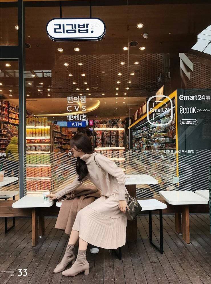 经典 如画中人般唯美,冬季针织连衣裙,有着优雅温柔的风情