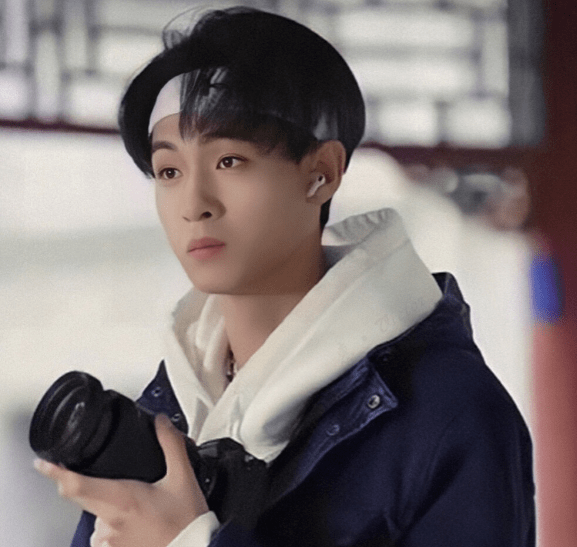 宋雨琦|林一夹面，baby贴心抱住腿，陆地夫妇后，跑男终于明白怎么炒cp了