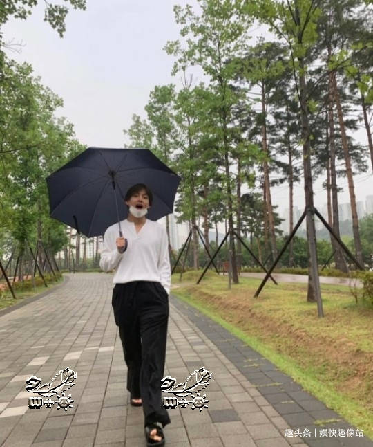关系|最想一起打伞的男偶像防弹少年团V（金泰亨），雨季再长也没关系