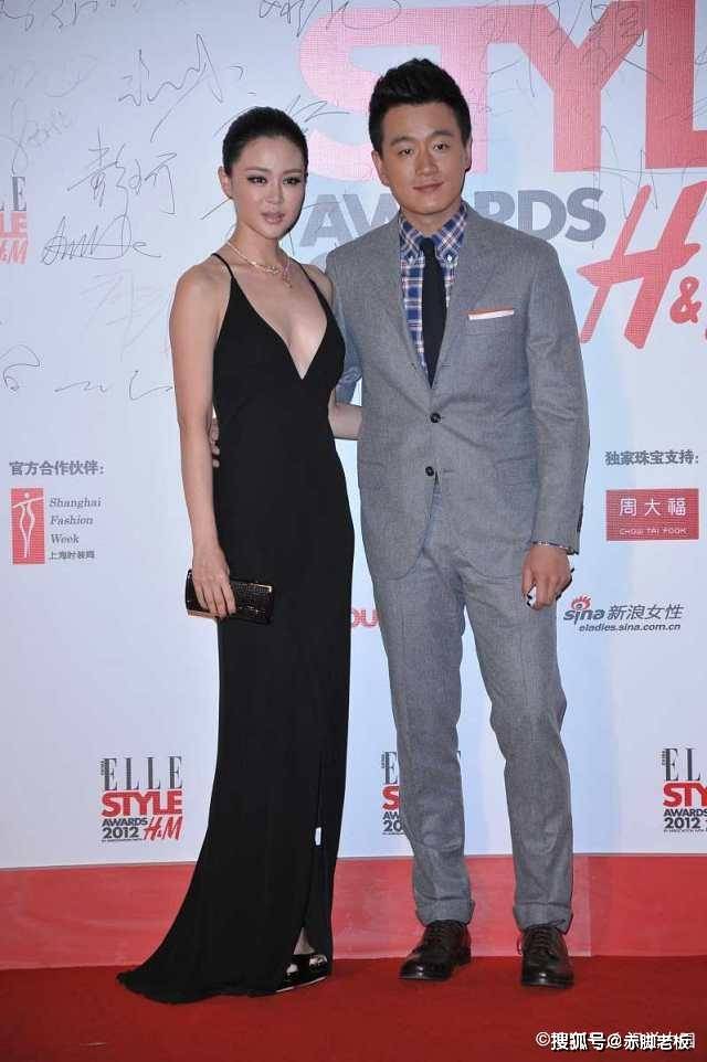 傲人 佟大为夫妻合体亮相，关悦大胆穿深V连衣裙，傲人身材太惊艳