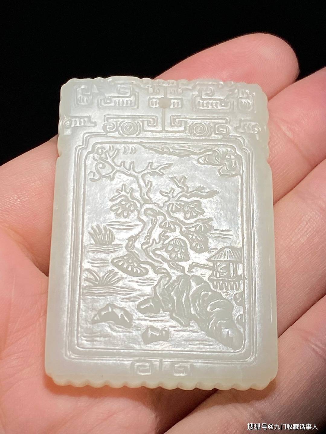 清中期和田玉籽料脂白玉寒江独钓诗文牌子冈牌