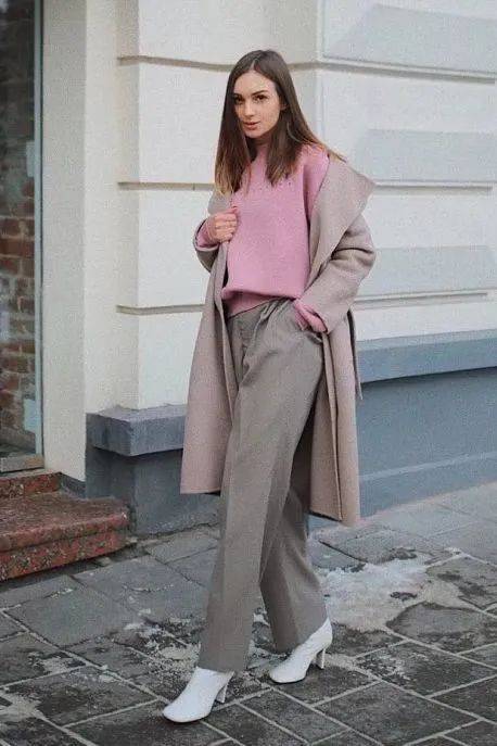 灯芯绒 别再穿高跟鞋了，奶奶裤+短靴才是今年秋冬最流行！