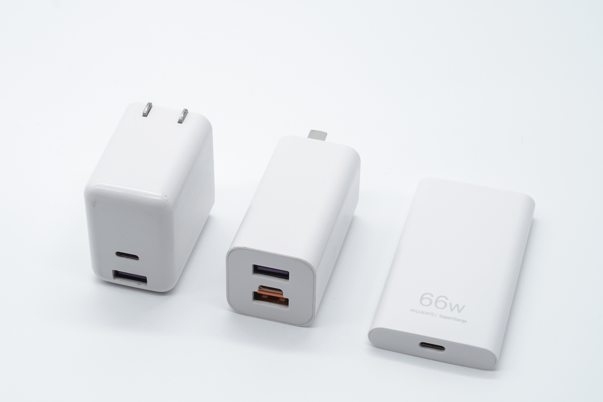 性能方面,华为66w超薄氮化镓充电器支持华为66w,40w,scp超级快充,并且